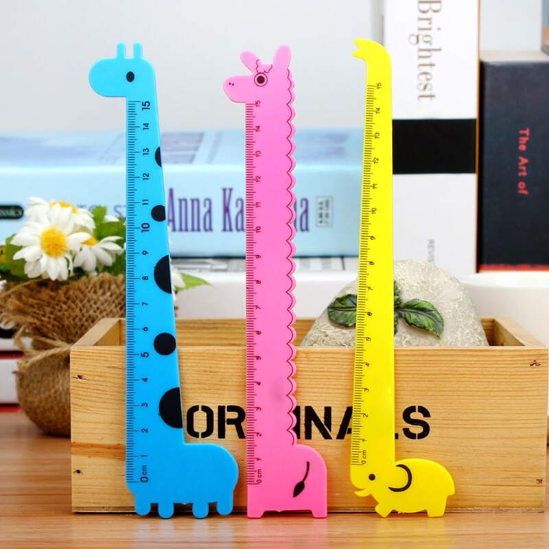 

1pc Cartoon Design Random Ruler, Multicolor