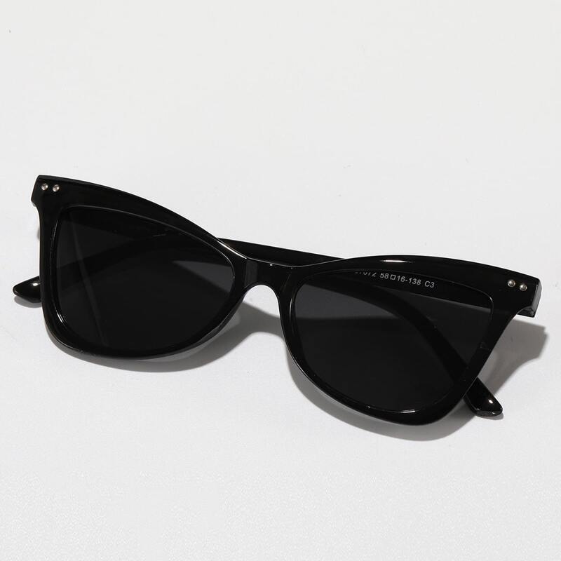 

Cat Eye Sunglasses