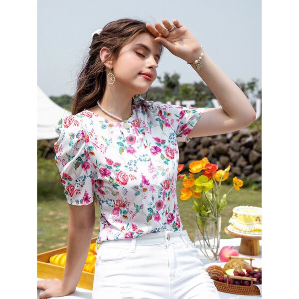 

Allover Floral Print Crop Blouse, Multicolor