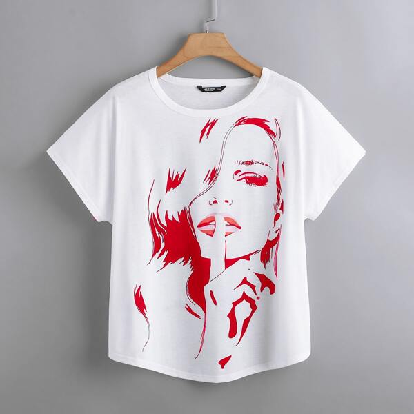 

Plus Figure Graphic Batwing Sleeve Tee, White
