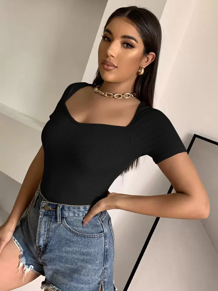 Chiquease Camiseta tejida de canalé de cuello sweetheart - Negro - Añade 5