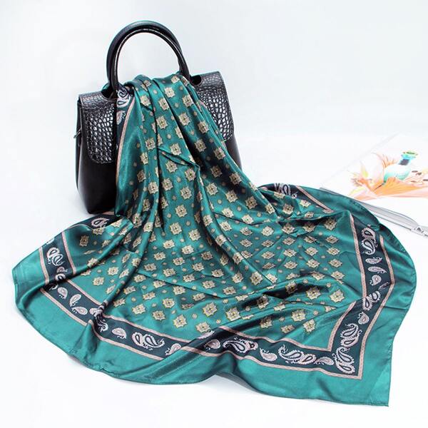 

Paisley Print Bandana, Green