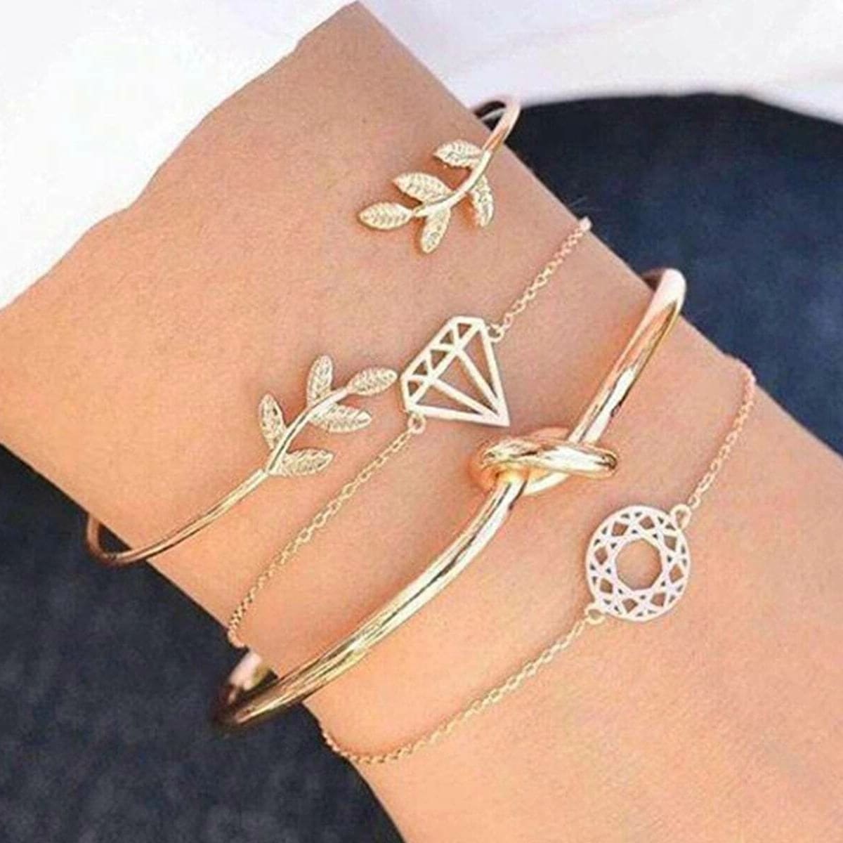 

4pcs Leaf Decor Bracelet, Gold