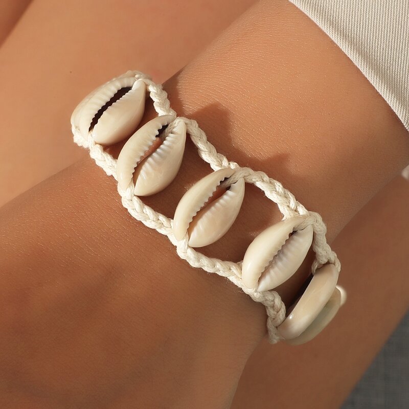 

Shell Decor Braided Bracelet, White