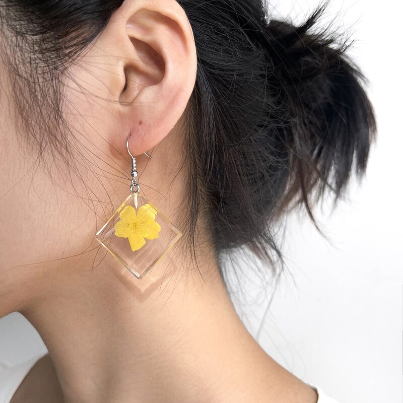 

Clear Flower Drop Earrings, Yellow