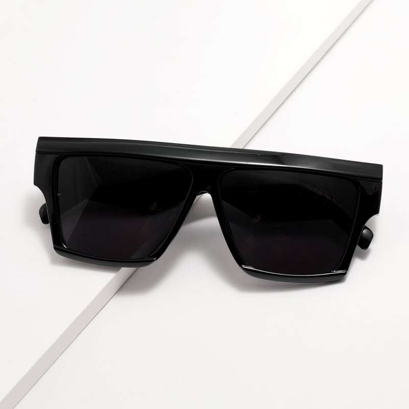 

Square Frame Sunglasses