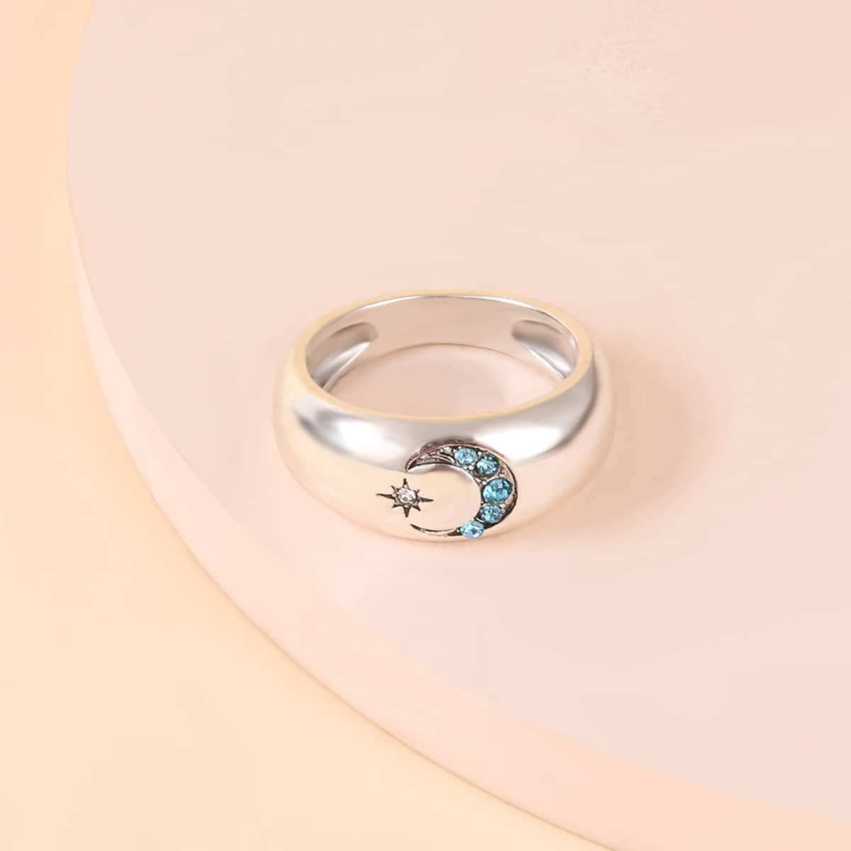 

Rhinestone Decor Ring, Silver