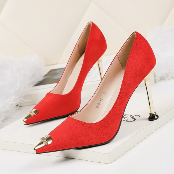 

Metal Decor Stiletto Court Heels, Red