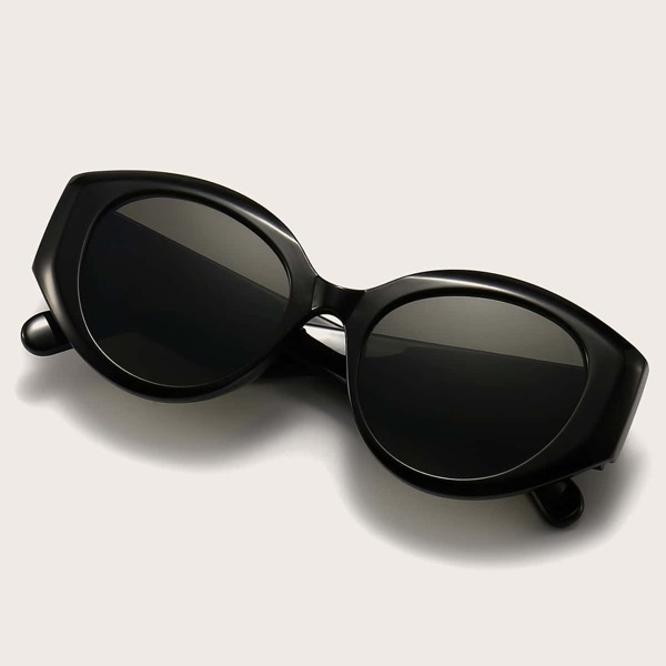 

Irregular Frame Sunglasses