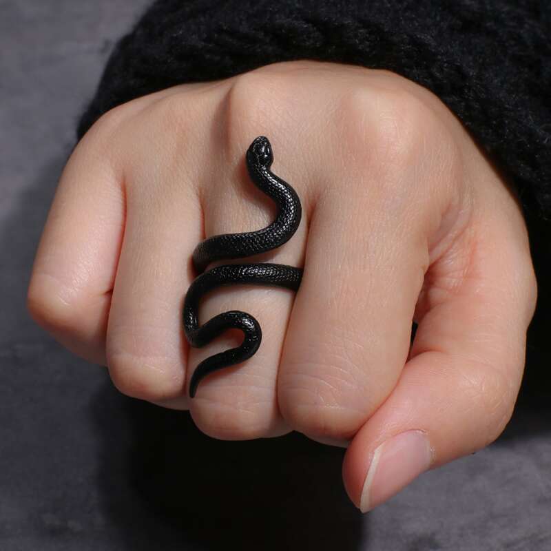 

1pc Serpentine Design Ring, Black