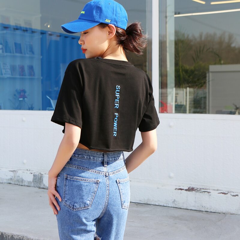 

Drop Shoulder Letter Graphic Crop Tee, Black