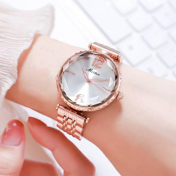 

Round Pointer Quartz Watch