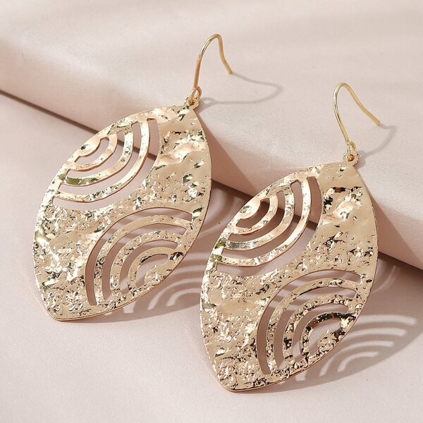 

Hollow Out Drop Earrings, Gold