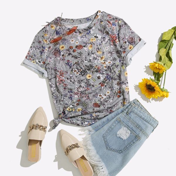 

Ditsy Floral Short Sleeve Tee, Multicolor