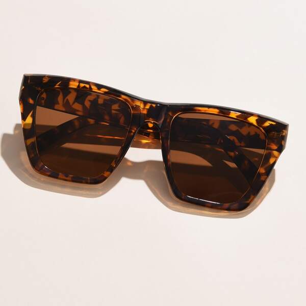 

Tortoiseshell Frame Sunglasses