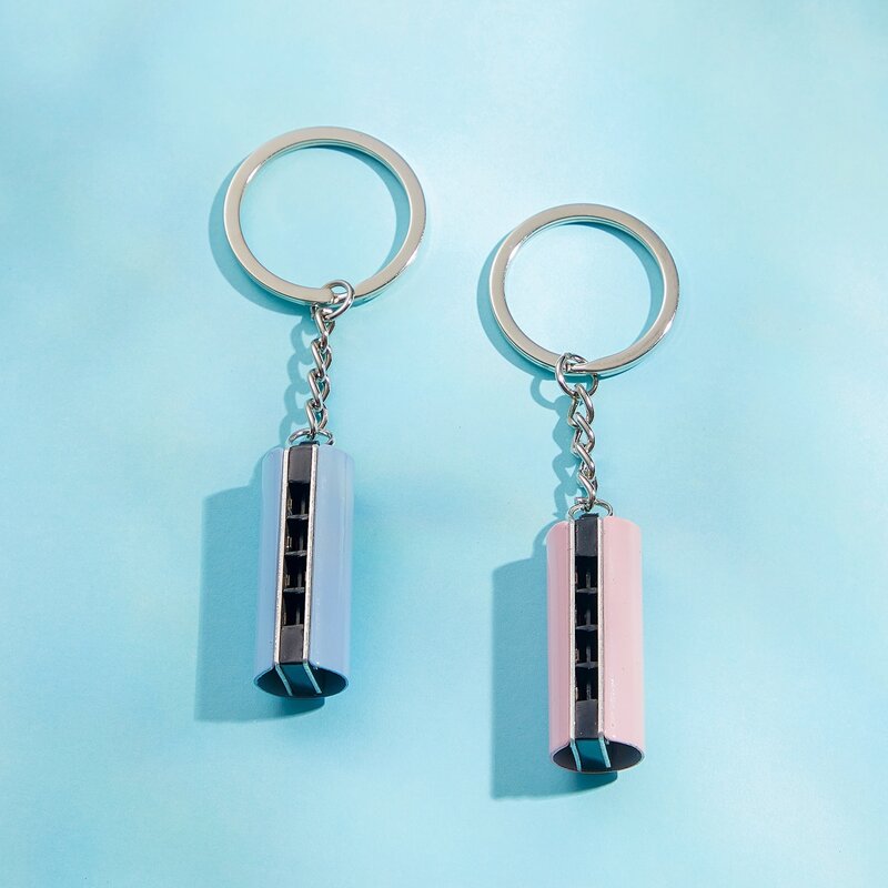 

2pcs Harmonica Design Keychain, Multicolor