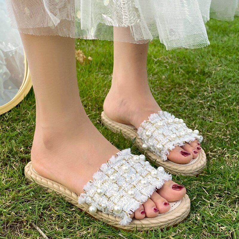 

Faux Pearl Plaid Band Slide Sandals, White
