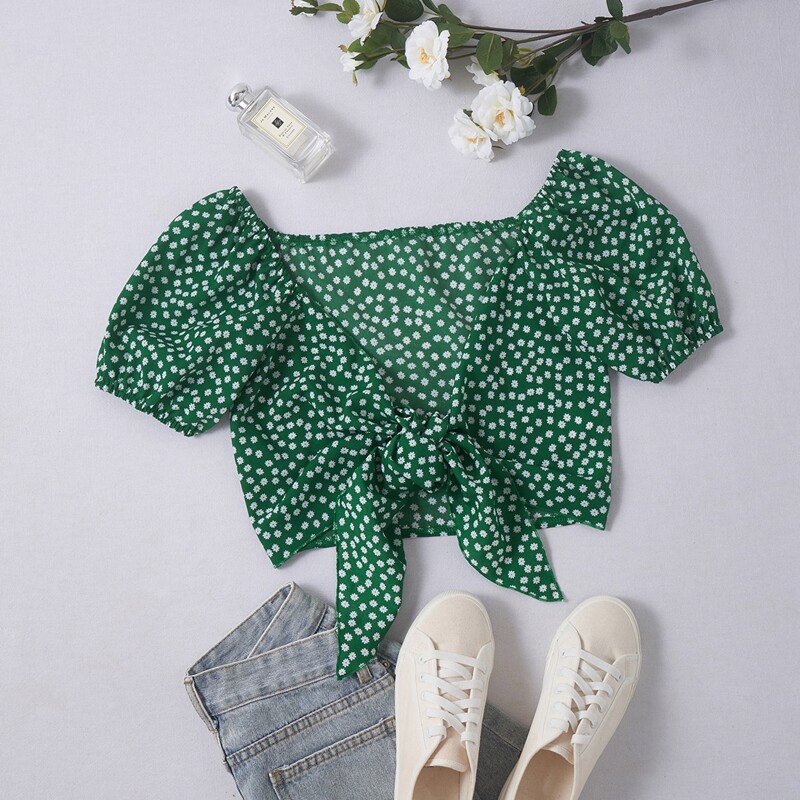 

Ditsy Floral Knot Crop Top, Green