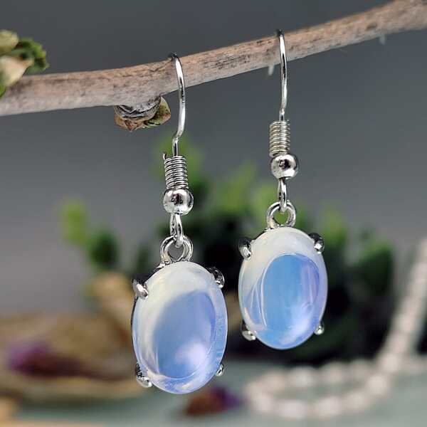 

Серьги-подвески из драгоценных камней, Белый