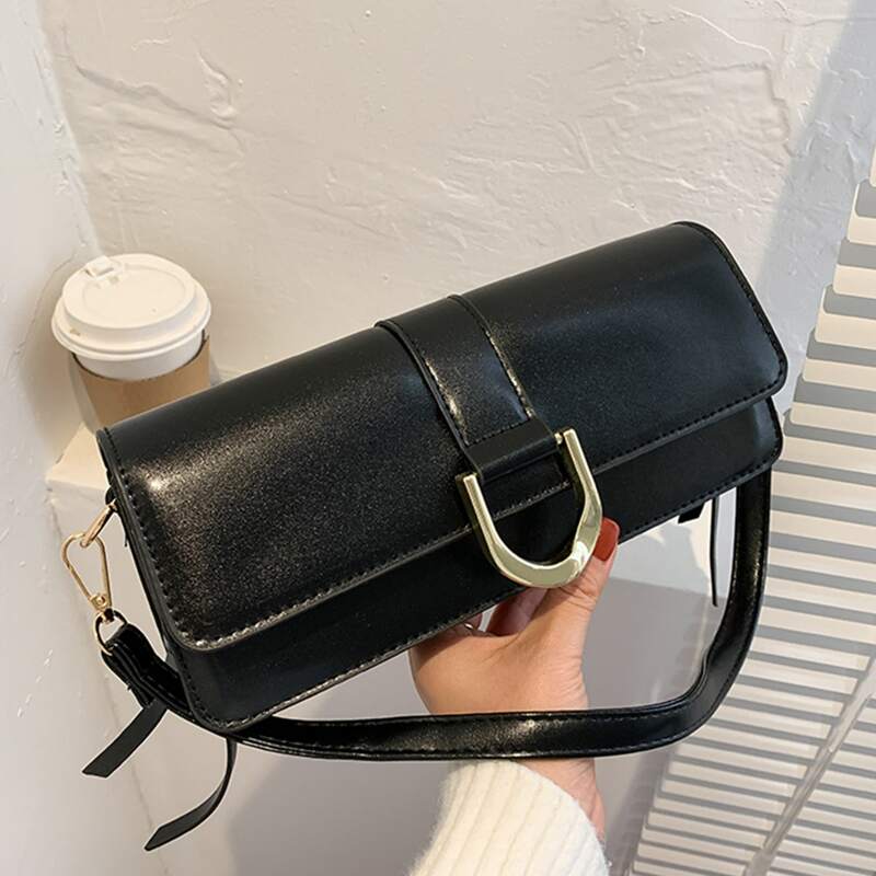 

Solid Shoulder Bag, Black