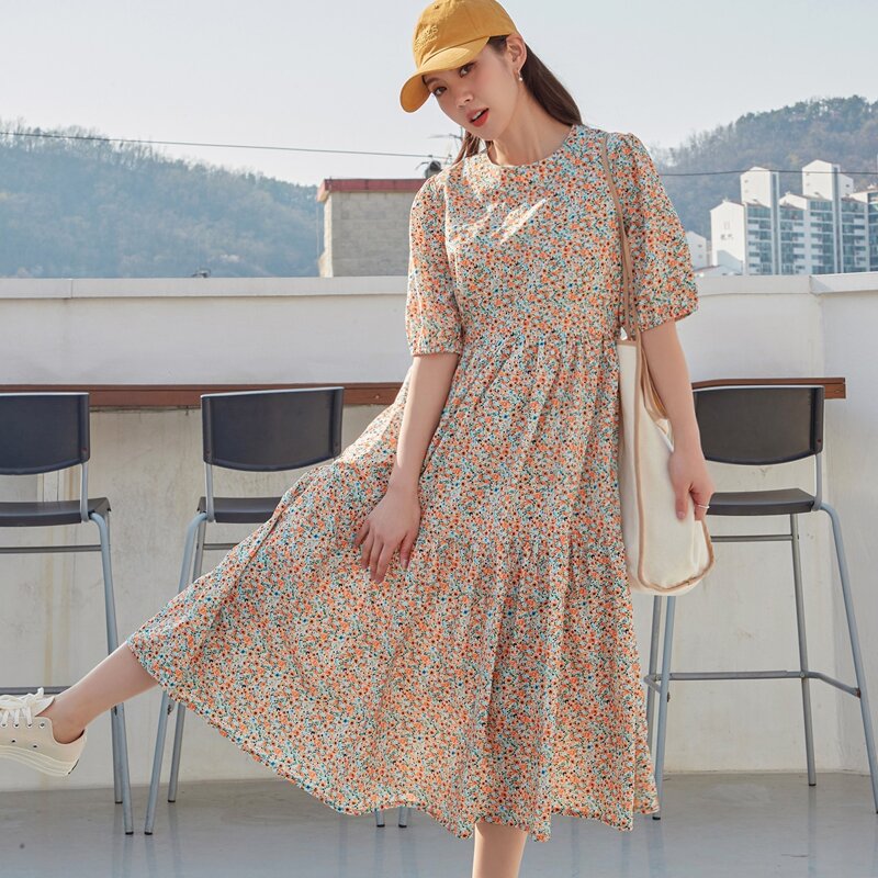 

Ditsy Floral Babydoll Dress, Multicolor