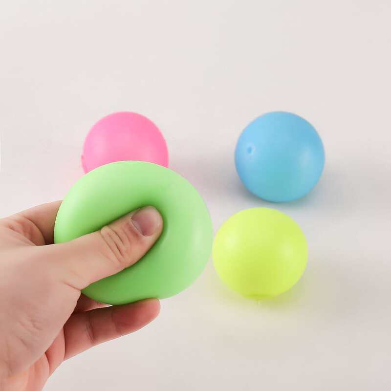 

1pc Random Luminous Ball Squeeze Toy, Multicolor