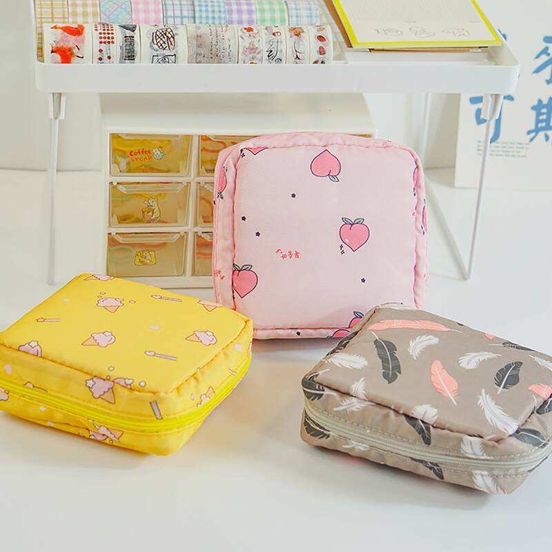 

1pc Random Pattern Sanitary Napkin Storage Bag, Multicolor