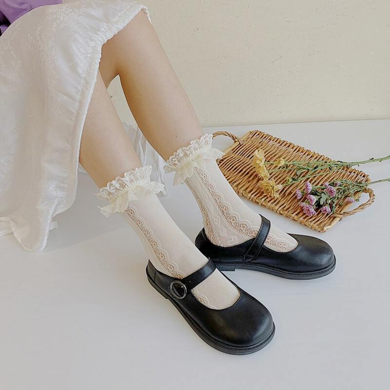 

1pair Lace Trim Crew Socks, Beige