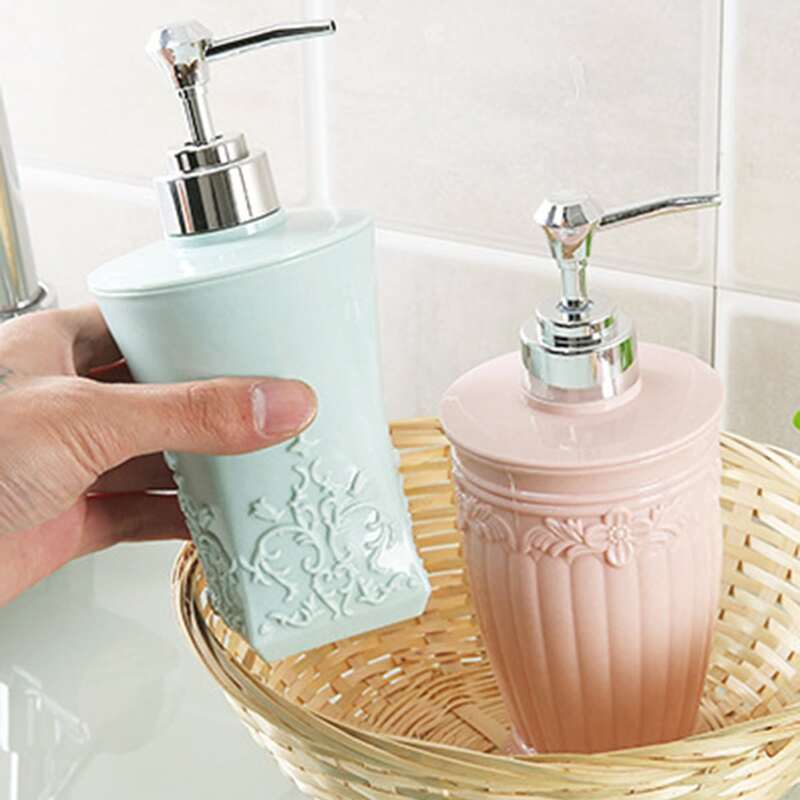

1pc Shower Gel Press Bottle, Multicolor