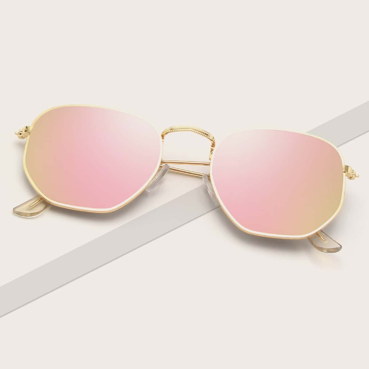 

Metal Frame Sunglasses