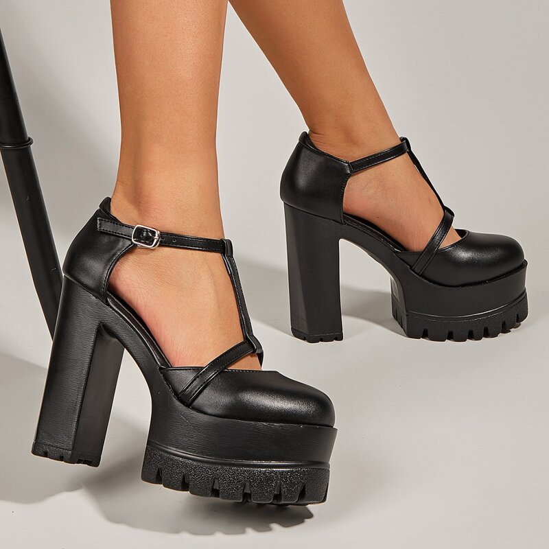 

T-strap Chunky Heeled Pumps, Black