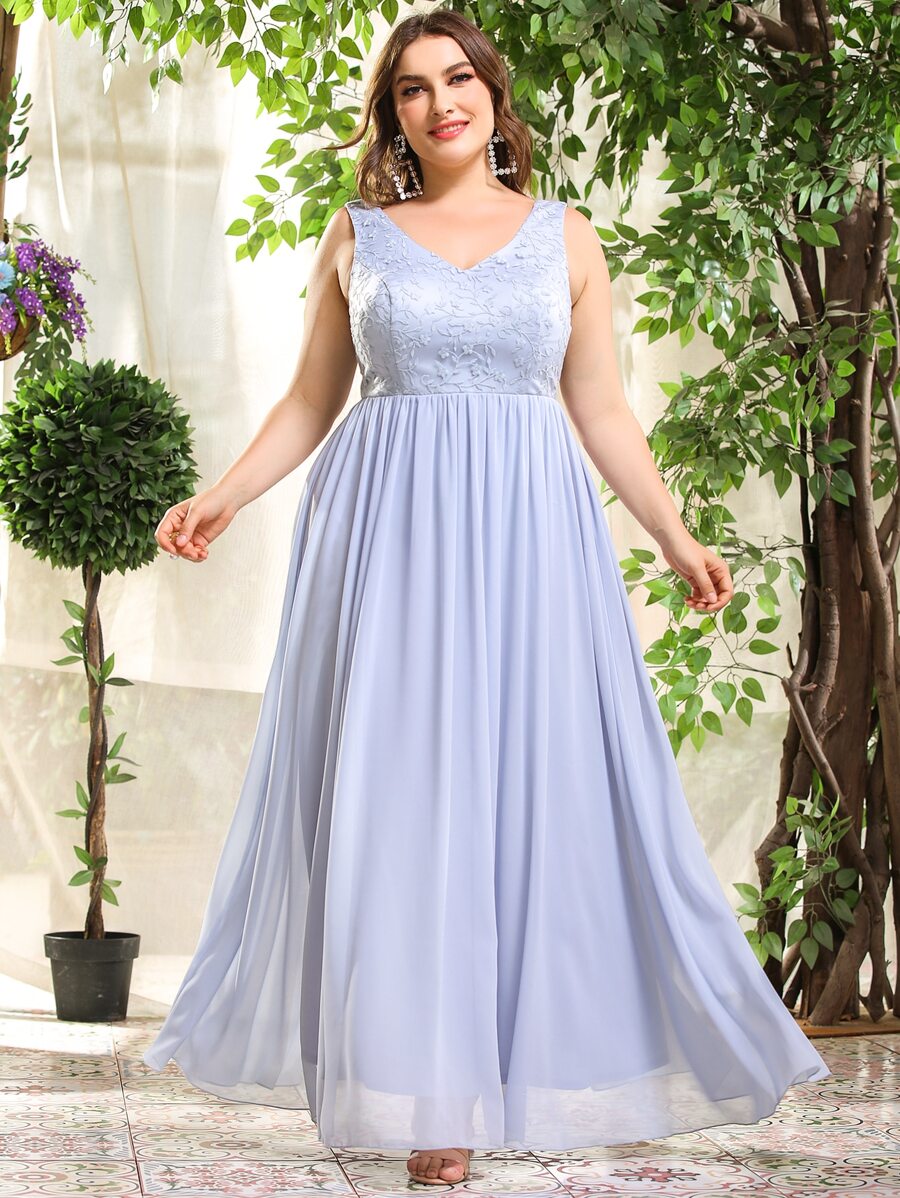 Vestido De Malla Bordado Floral En Talla Grande - Celeste - Ver 1