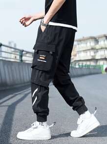 Manfinity Men Letter Graphic Cargo Trousers - Black - View 2