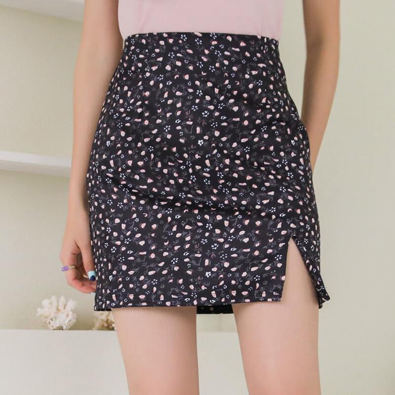 

Ditsy Floral Split Hem Zipper Back Skirt, Black
