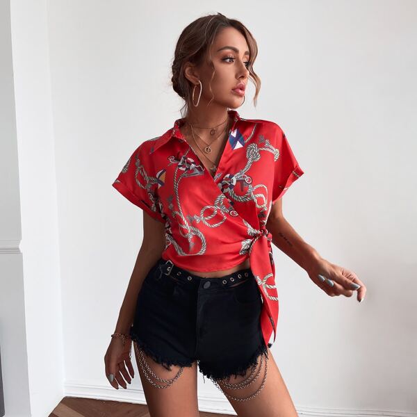 

Chain Print Wrap Tie Side Crop Blouse, Red