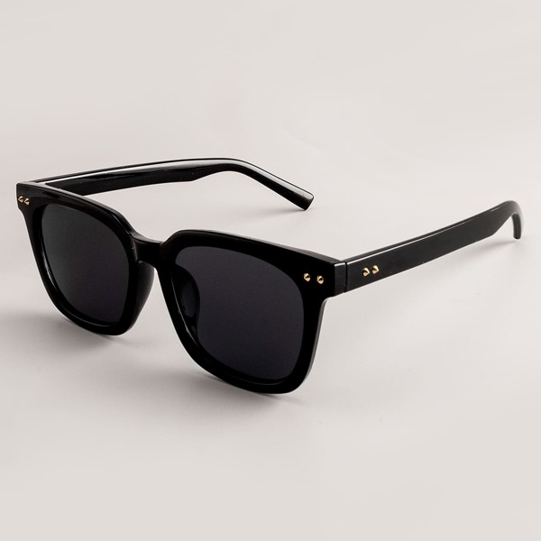 

Square Frame Sunglasses