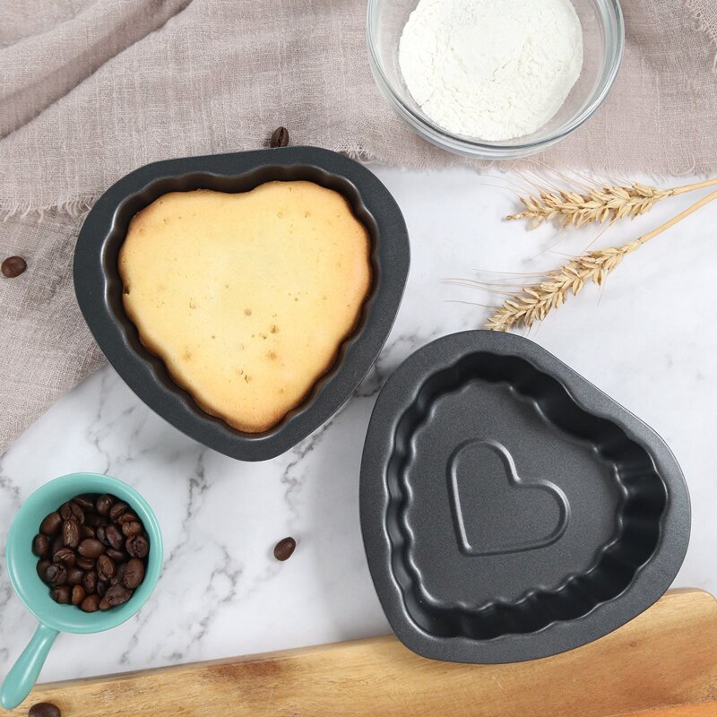 

1pc Heart Cake Mold, Black