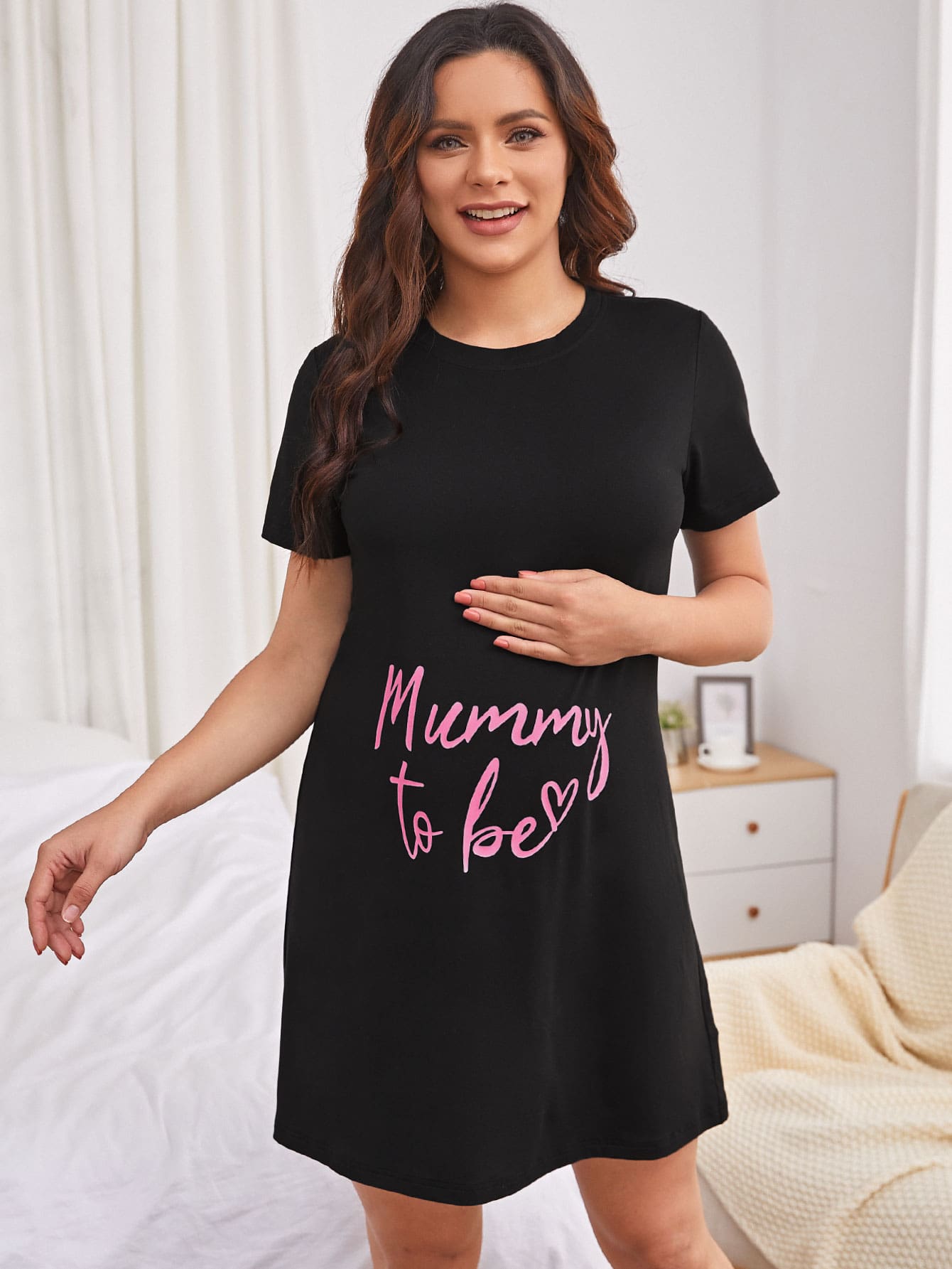 SHEIN Maternity Heart And Slogan Graphic Night Dress - Black - View 1