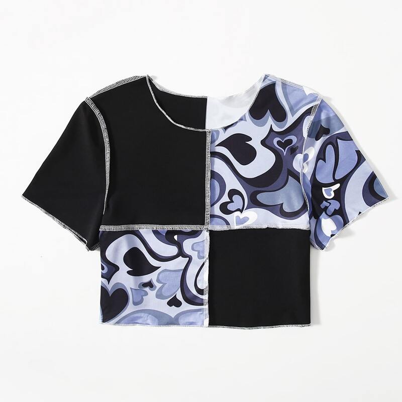 

Stitching Trim Heart Graphic Tee, Black