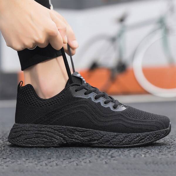 

Men Minimalist Lace-up Front Knit Running Shoes, Black