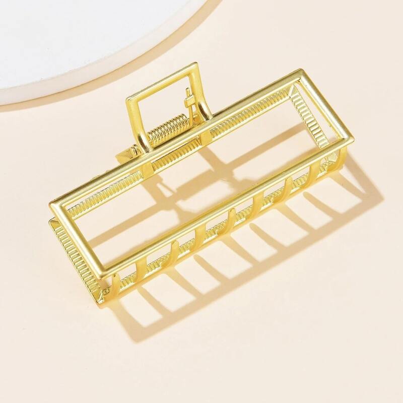 

1pc Hollow Out Hair Claw, Gold