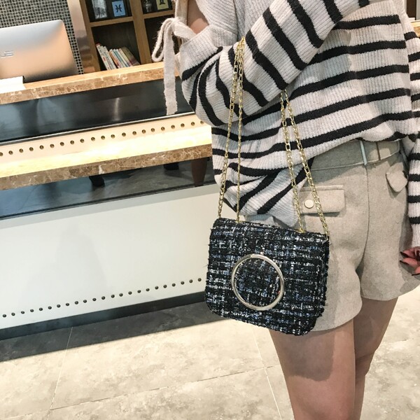 

Metal Decor Tweed Chain Bag, Navy blue