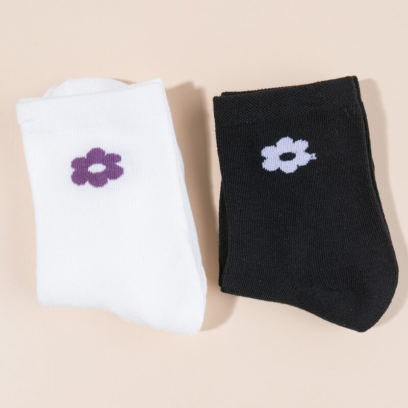

2pairs Flower Pattern Crew Socks, Black and white