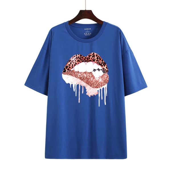 

Lip Print Drop Shoulder Oversized Tee, Blue