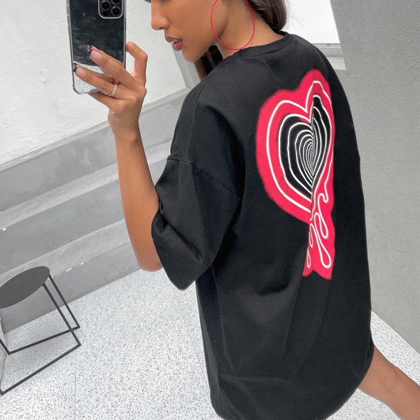 

Heart Print Drop Shoulder Oversize Tee, Black