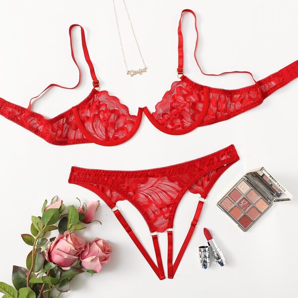 

Floral Lace Underwire Lingerie Set, Red