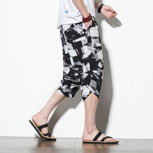 

Men Color-block Capris Pants, Black and white