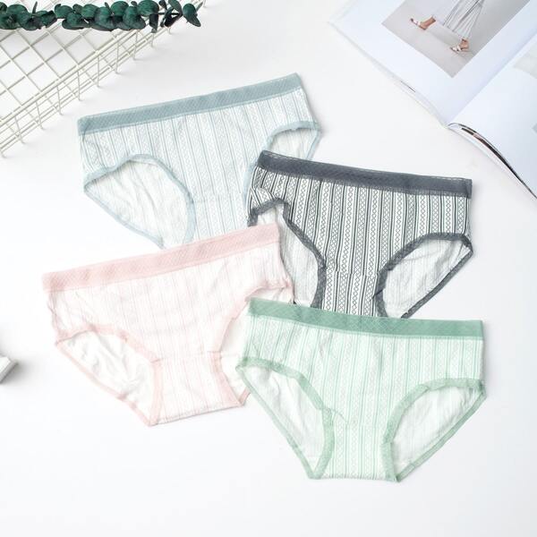 

Girls 4 Pack Geo Print Brief, Multicolor