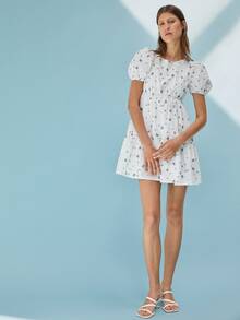 SHEIN 泡泡袖綁結露背小碎花洋裝 - 白色 - 查看 4