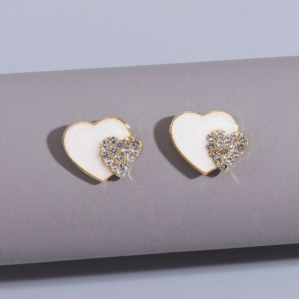 

Heart Design Earrings, White